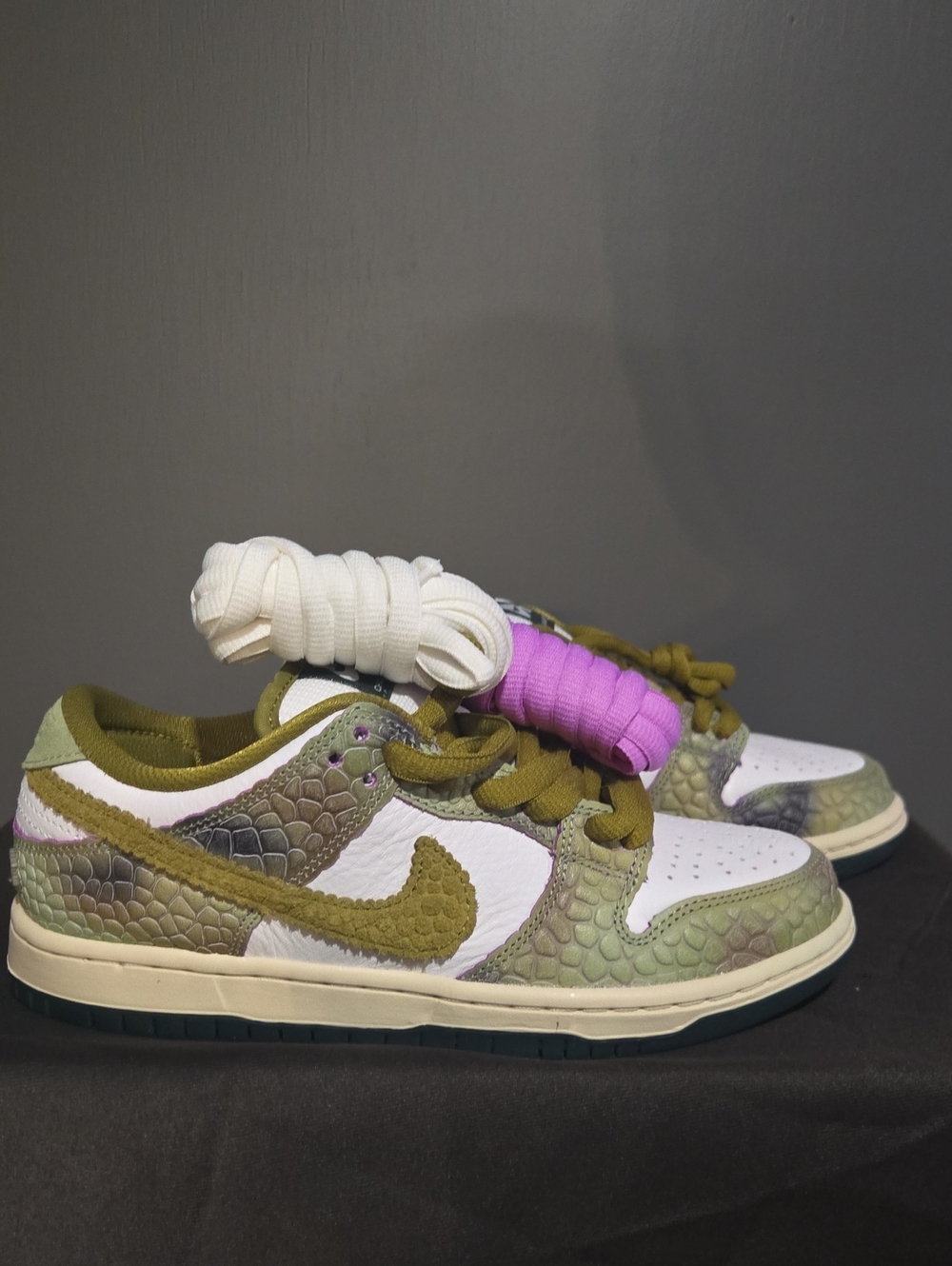 NIKE SB DUNK LOW CHAMELEON SIZE 5M